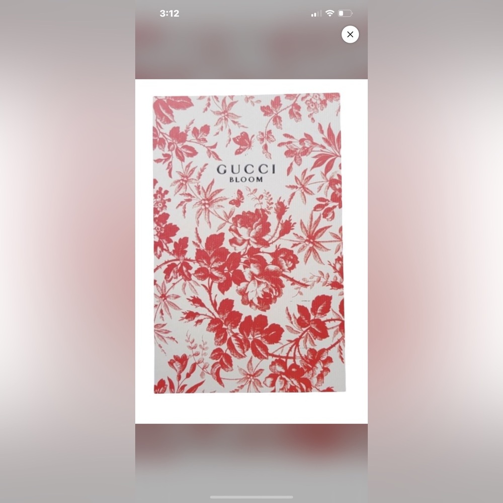 New Gucci Bloom Red and White Floral Pattern